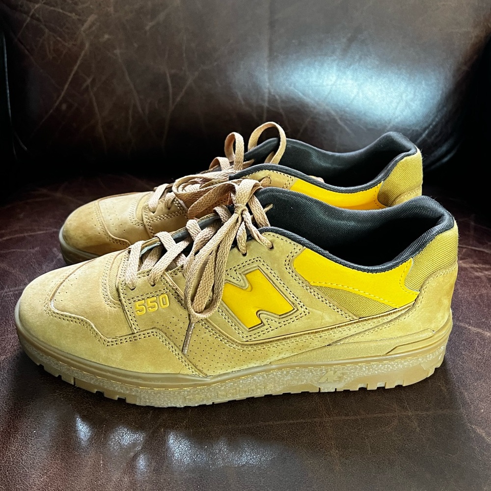 New Balance 550 (wheat/nubuck) Size 11 US (no box)